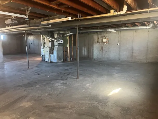 $389,450 | 14096 Mitchell Court, Basehor, KS 66007