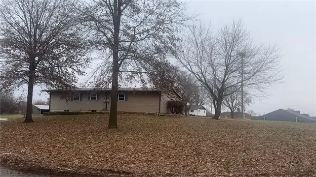 $389,950 | 14096 Mitchell Court, Basehor, KS 66007