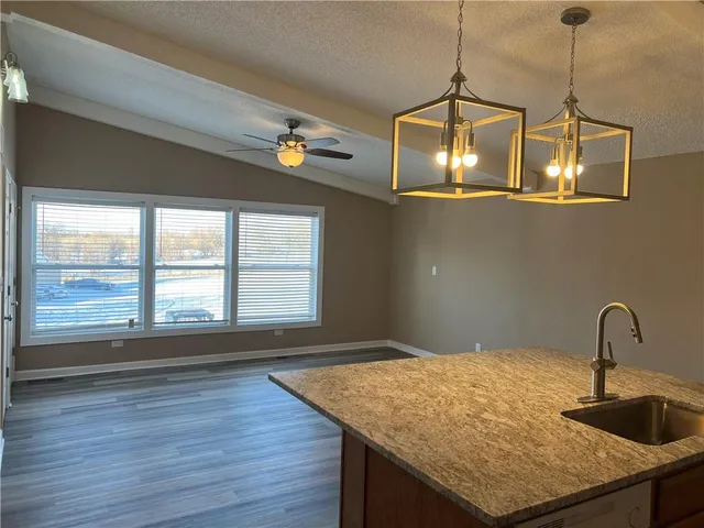 $389,450 | 14096 Mitchell Court, Basehor, KS 66007