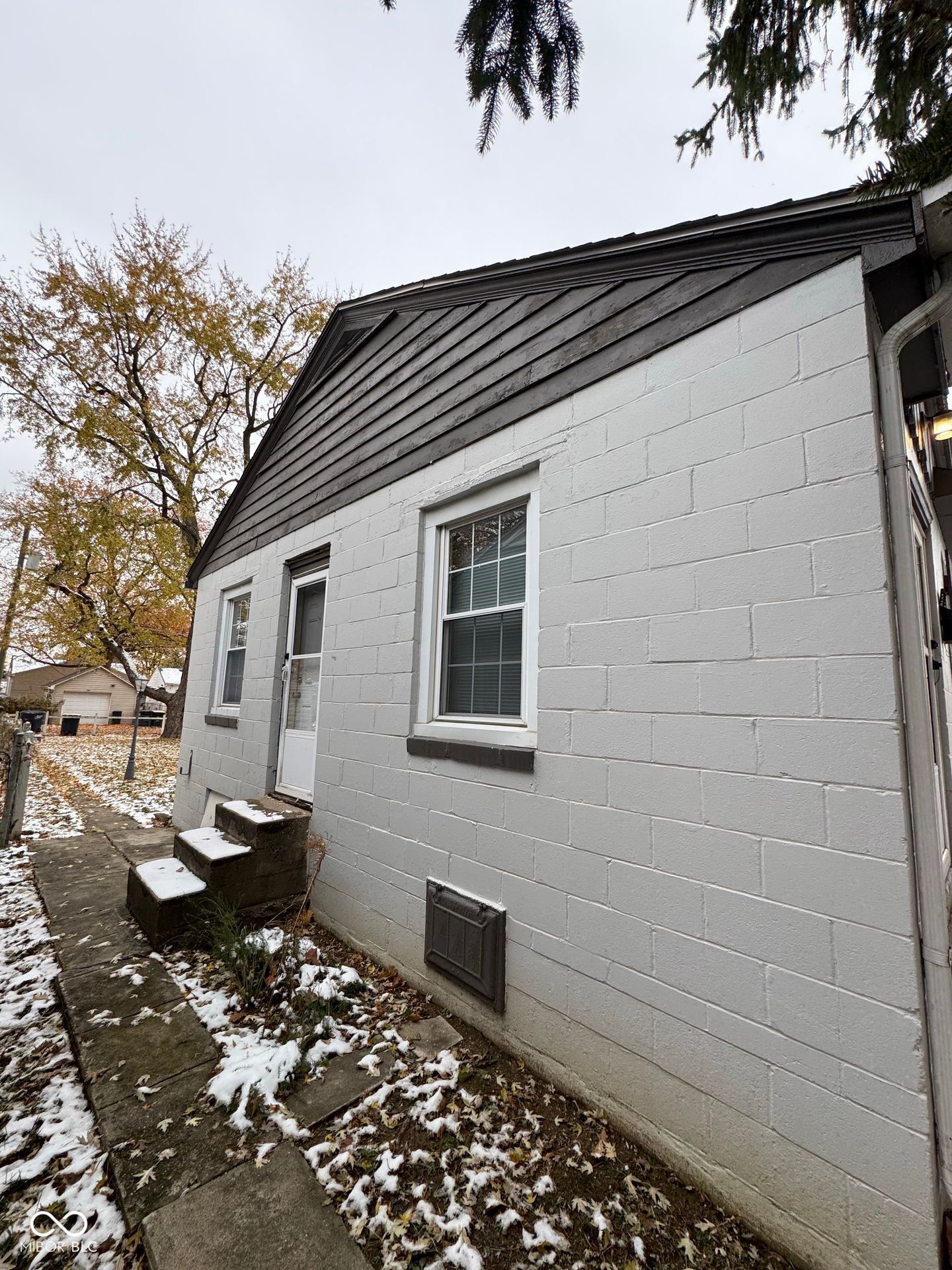 138 North 3rd Avenue Beech Grove, IN 46107 - Photo 9 of 15