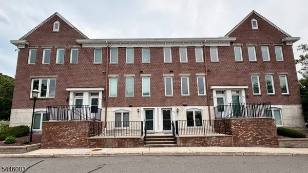 $2,800 | 90 East Blackwell Street, Unit A, Dover, NJ 07801