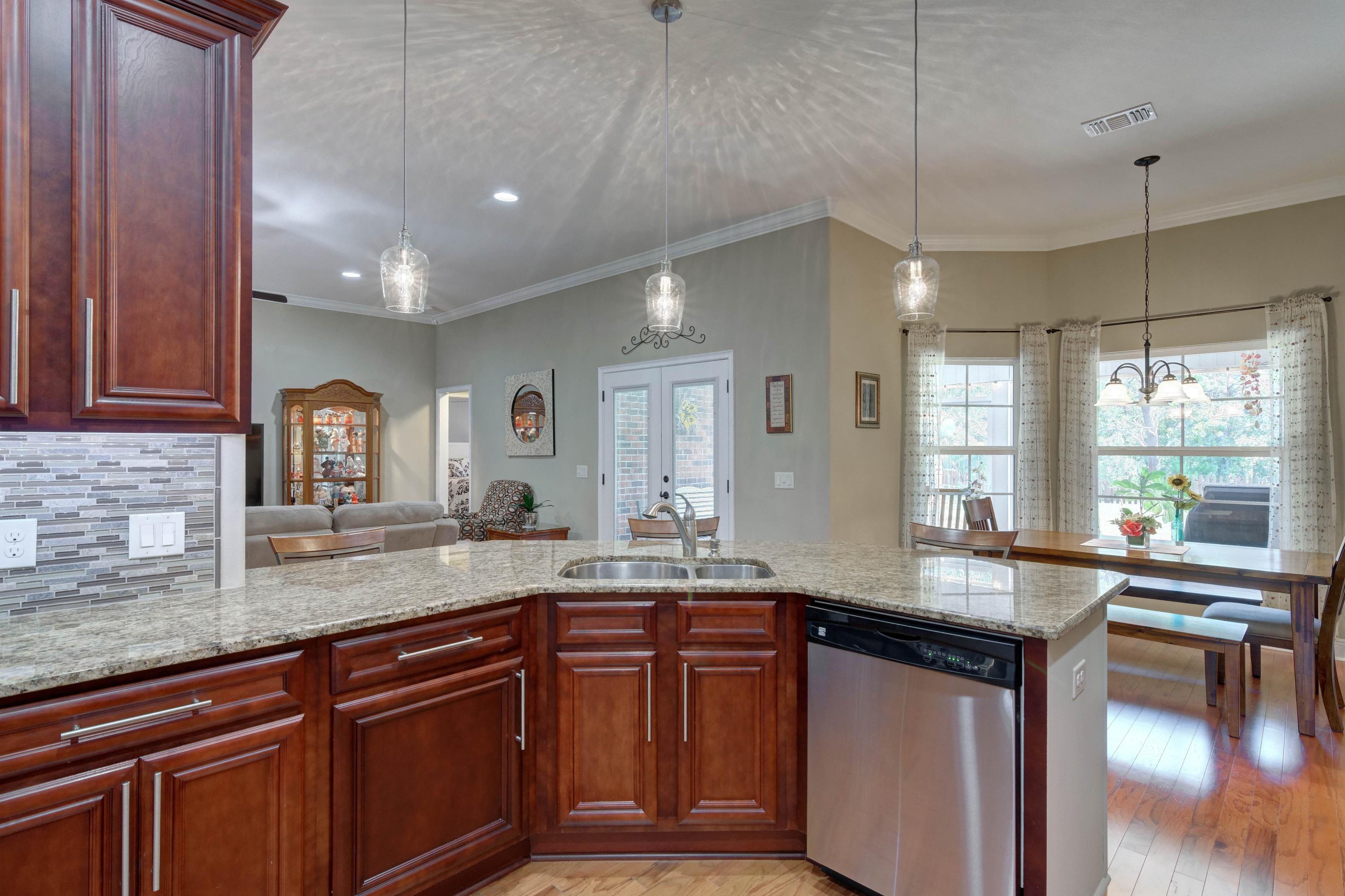 2592 Crescent Road Navarre, FL 32566 - Photo 23 of 67 25-125_Kitchen_09