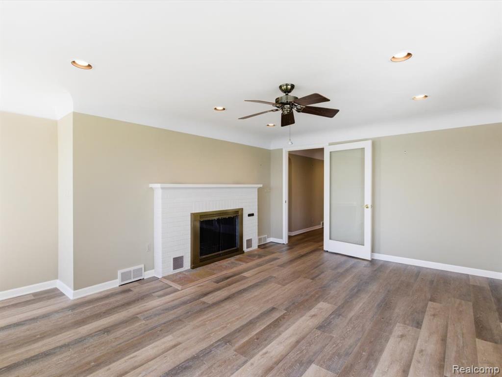 1265 River Road St. Clair, MI 48079 - Photo 15 of 48