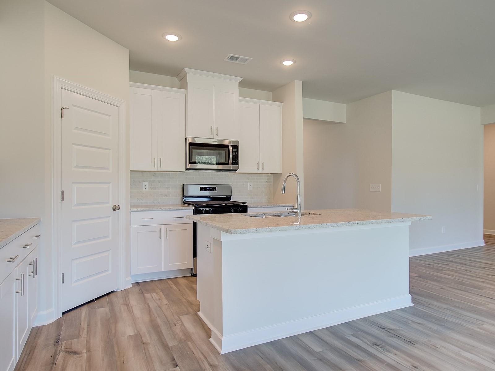 128 Layken Drive Fountain Inn, SC 29644 - Photo 11 of 36 Gallery Image 11