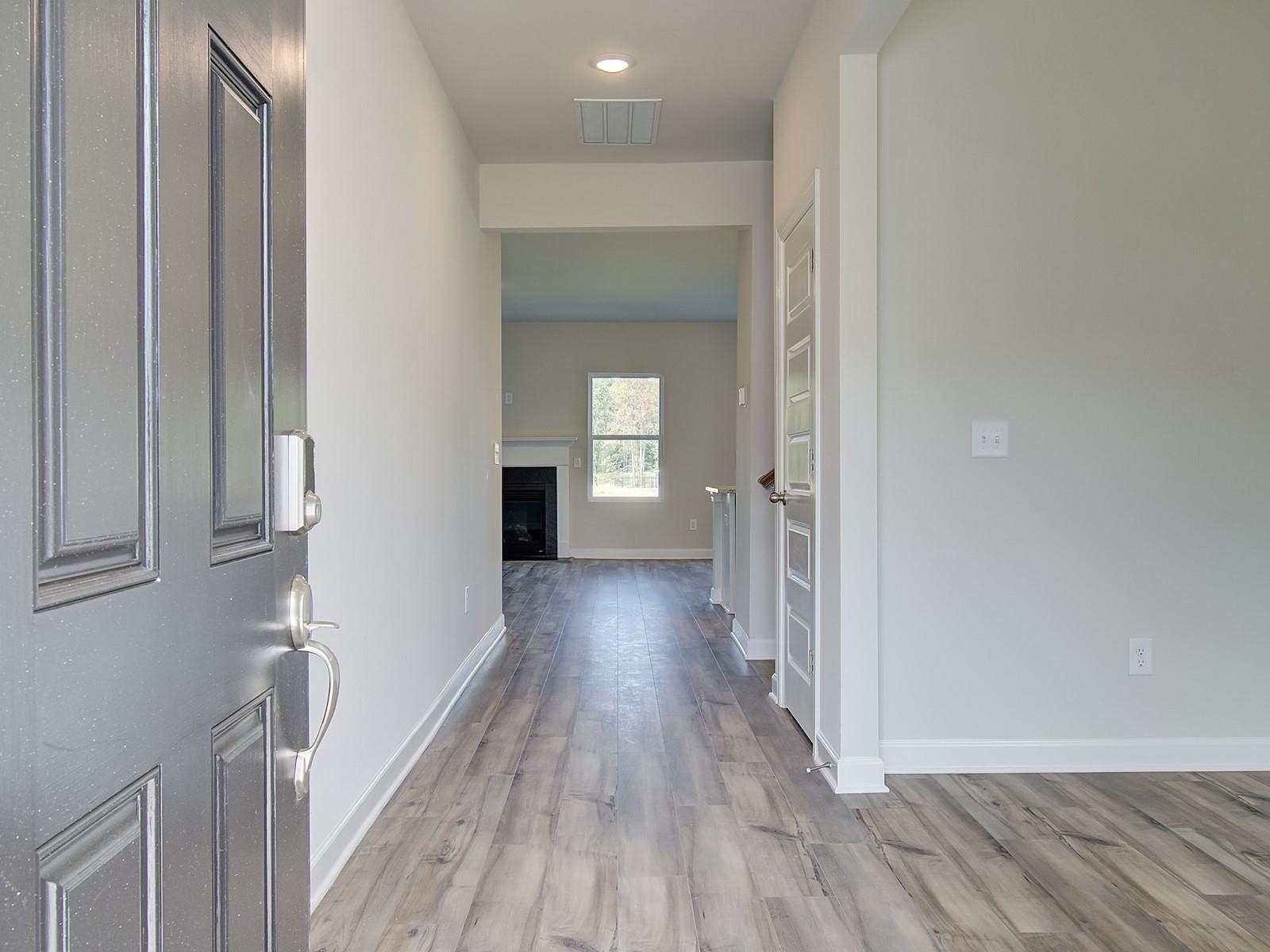 128 Layken Drive Fountain Inn, SC 29644 - Photo 4 of 36 Gallery Image 4