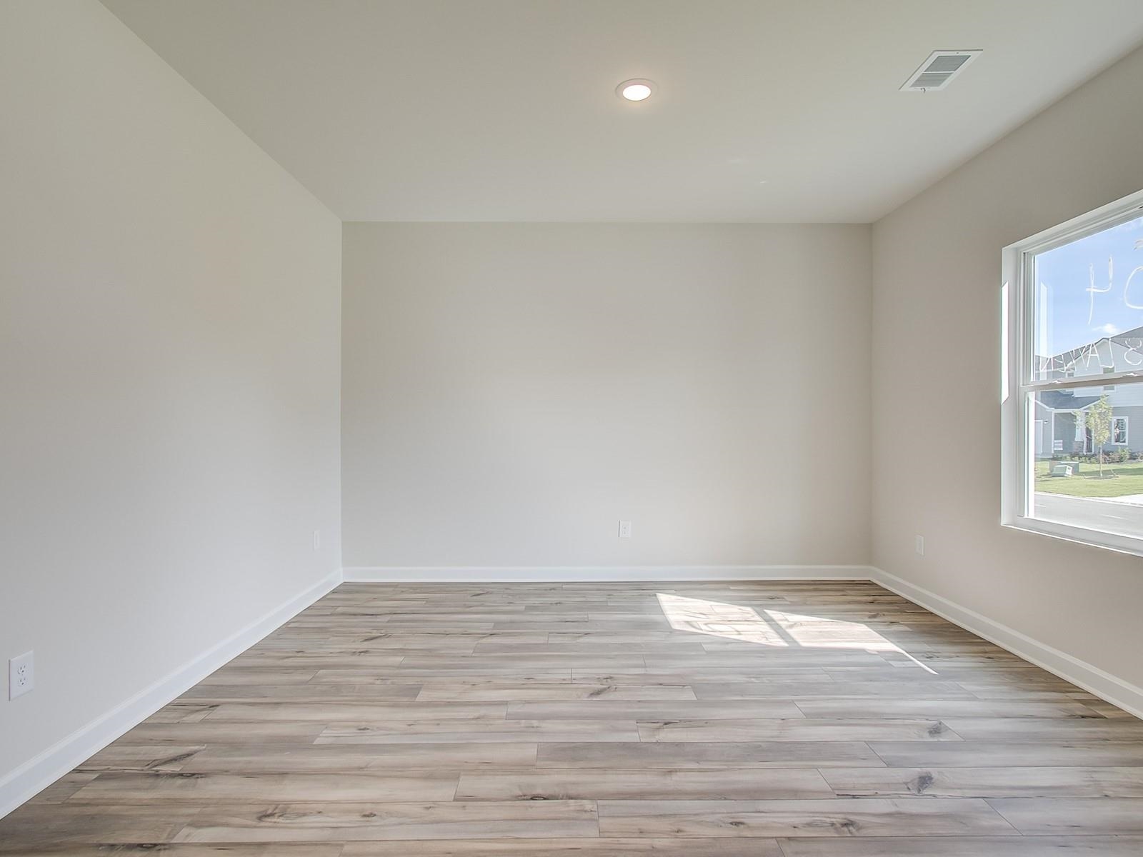 128 Layken Drive Fountain Inn, SC 29644 - Photo 5 of 36 Gallery Image 5