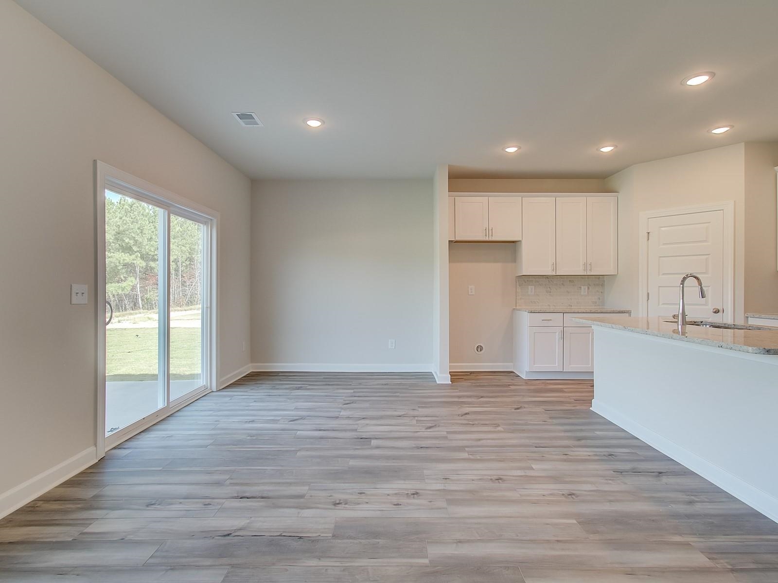128 Layken Drive Fountain Inn, SC 29644 - Photo 9 of 36 Gallery Image 9