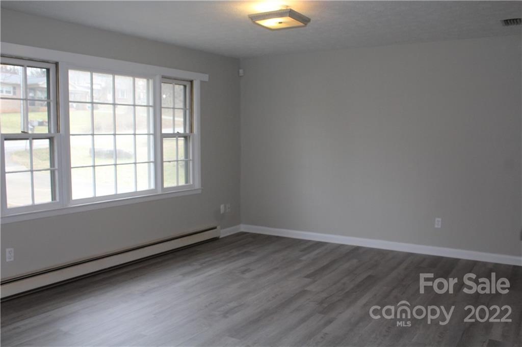 2292 Crestview Street Morganton, NC 28655 - Photo 8 of 26 Gallery Image 8