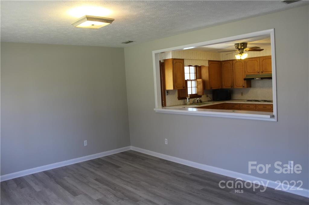 2292 Crestview Street Morganton, NC 28655 - Photo 9 of 26 Gallery Image 9
