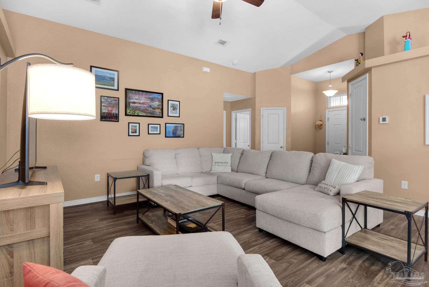 5829 Fairlands Road Milton, FL 32583 - Photo 10 of 40 Gallery Image 10