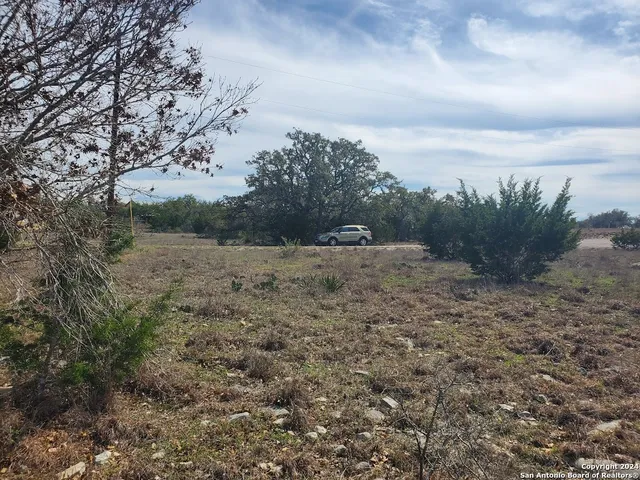 $85,000 | 136 West Eli Chandler, Blanco, TX 78606