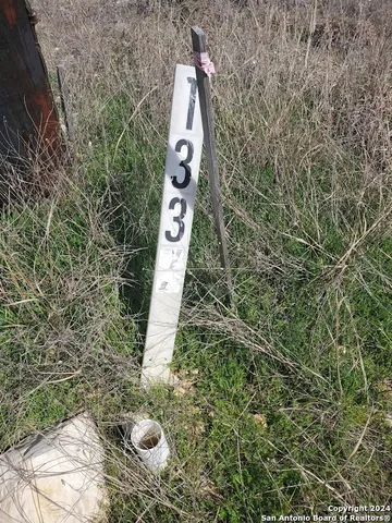 $85,000 | 136 West Eli Chandler, Blanco, TX 78606