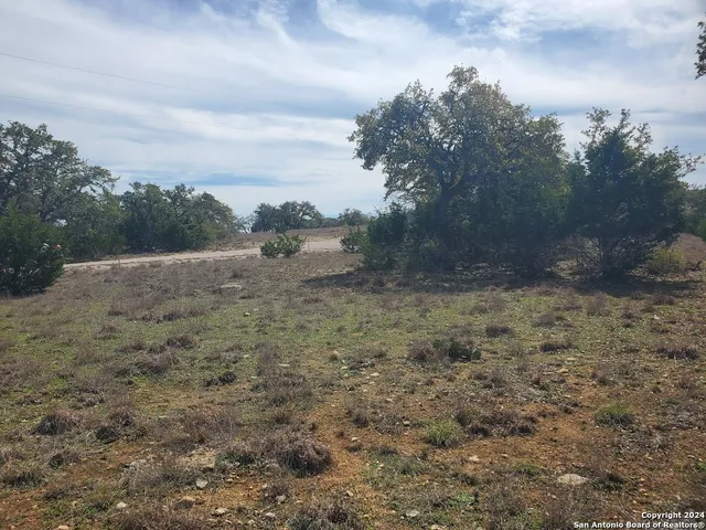 $85,000 | 136 West Eli Chandler, Blanco, TX 78606