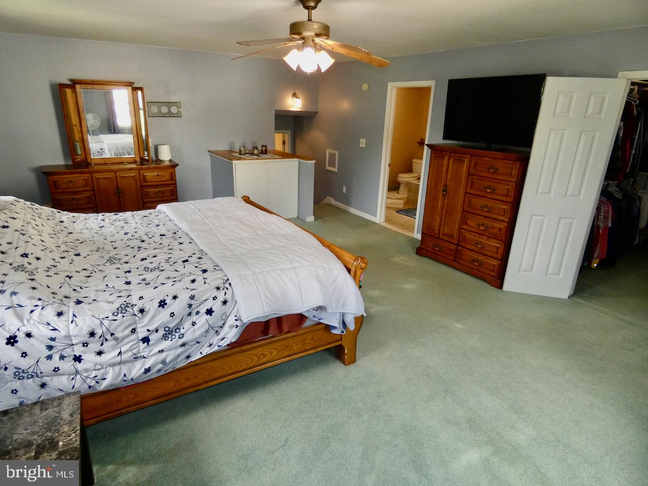 23 Upland Court Newark, DE 19713 - Photo 33 of 84 Primary Br