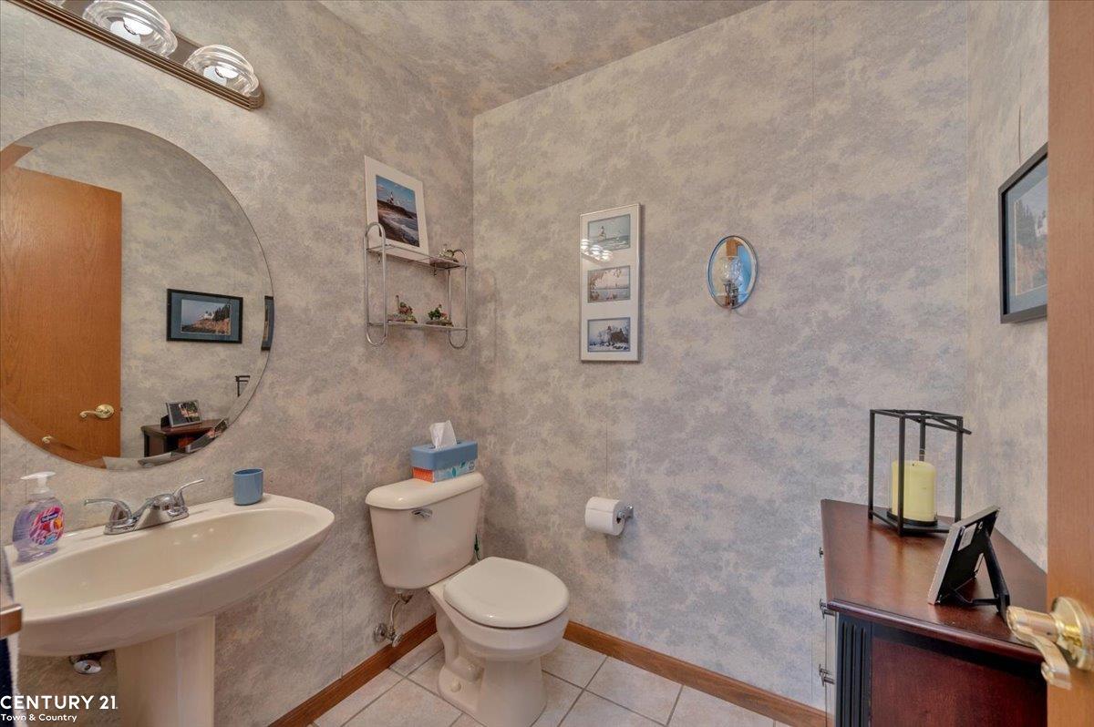 1042 Covington Pl Drive Rochester Hills, MI 48309 - Photo 14 of 40