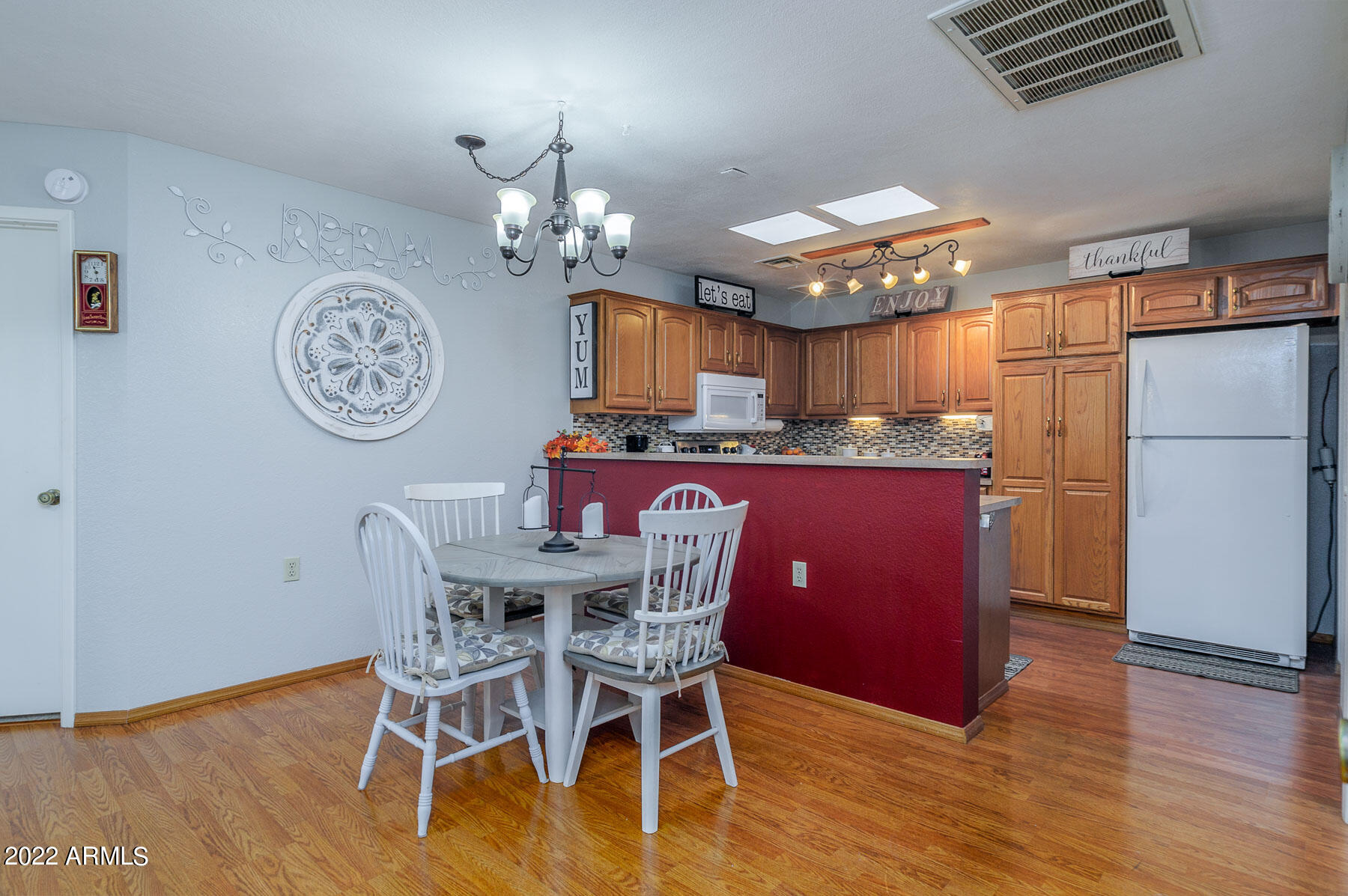 14300 West Bell Road, Unit 436 Surprise, AZ 85374 - Photo 8 of 24 Dining/Kitchen