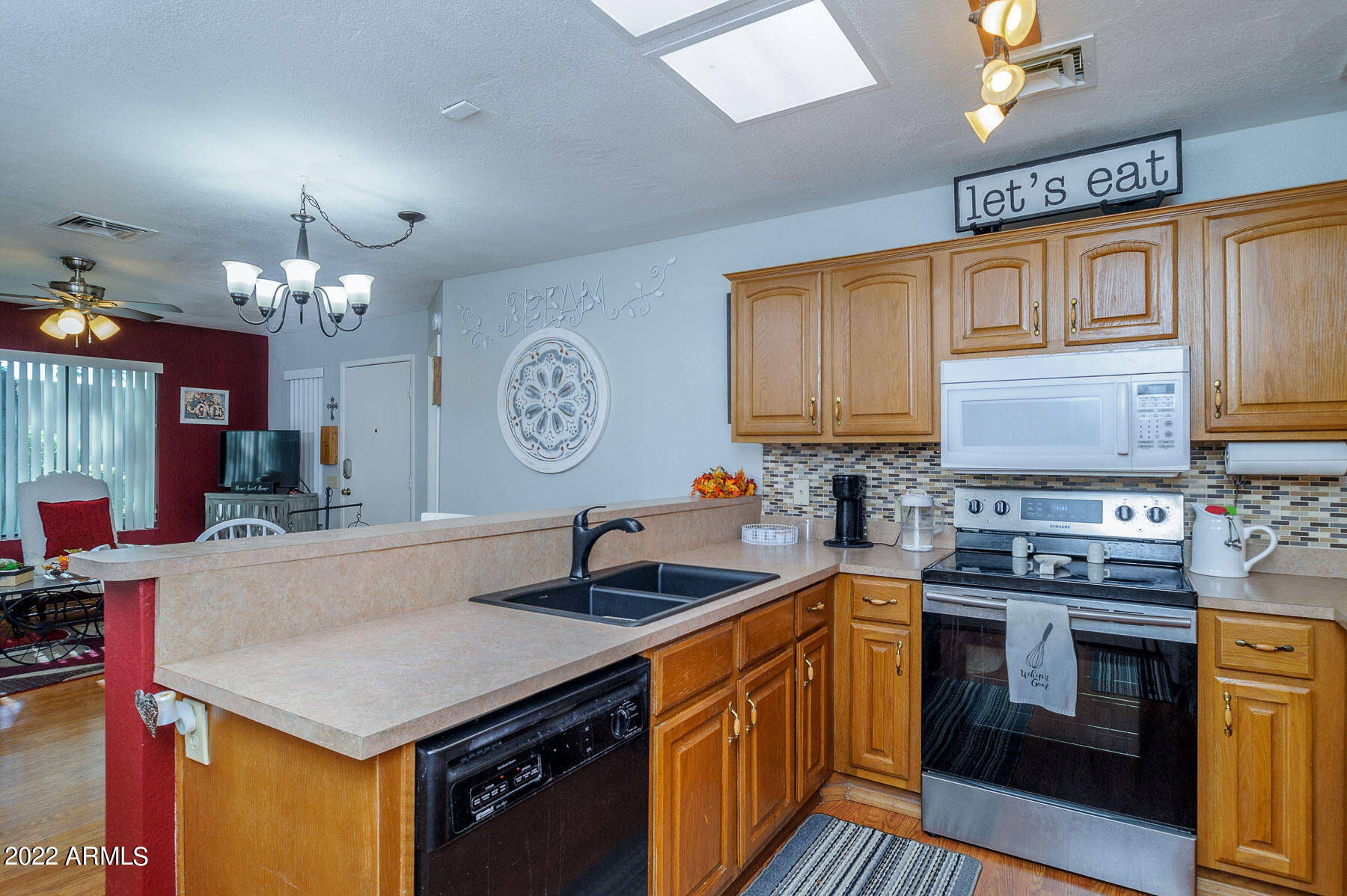 14300 West Bell Road, Unit 436 Surprise, AZ 85374 - Photo 9 of 24 Kitchen