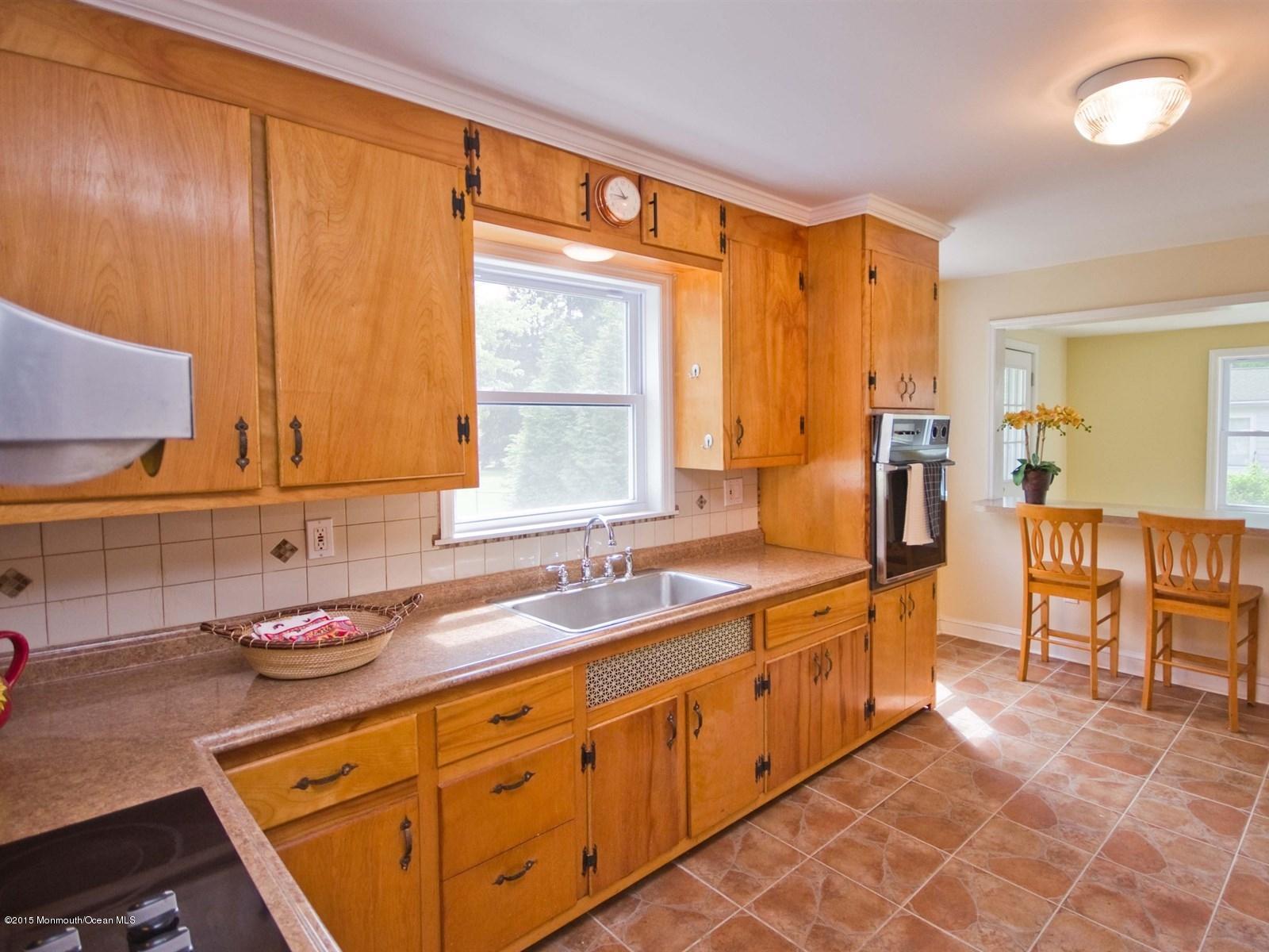 39 Hope Road Tinton Falls, NJ 07724 - Photo 14 of 30 016_KITCHEN