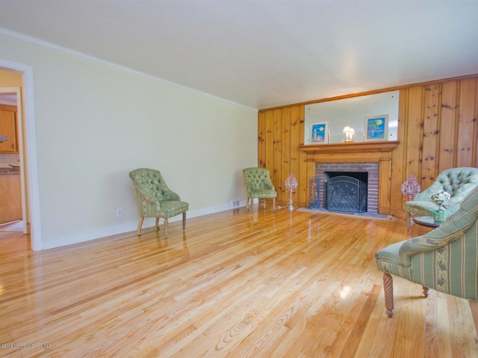 39 Hope Road Tinton Falls, NJ 07724 - Photo 3 of 30 005_LIVING ROOM