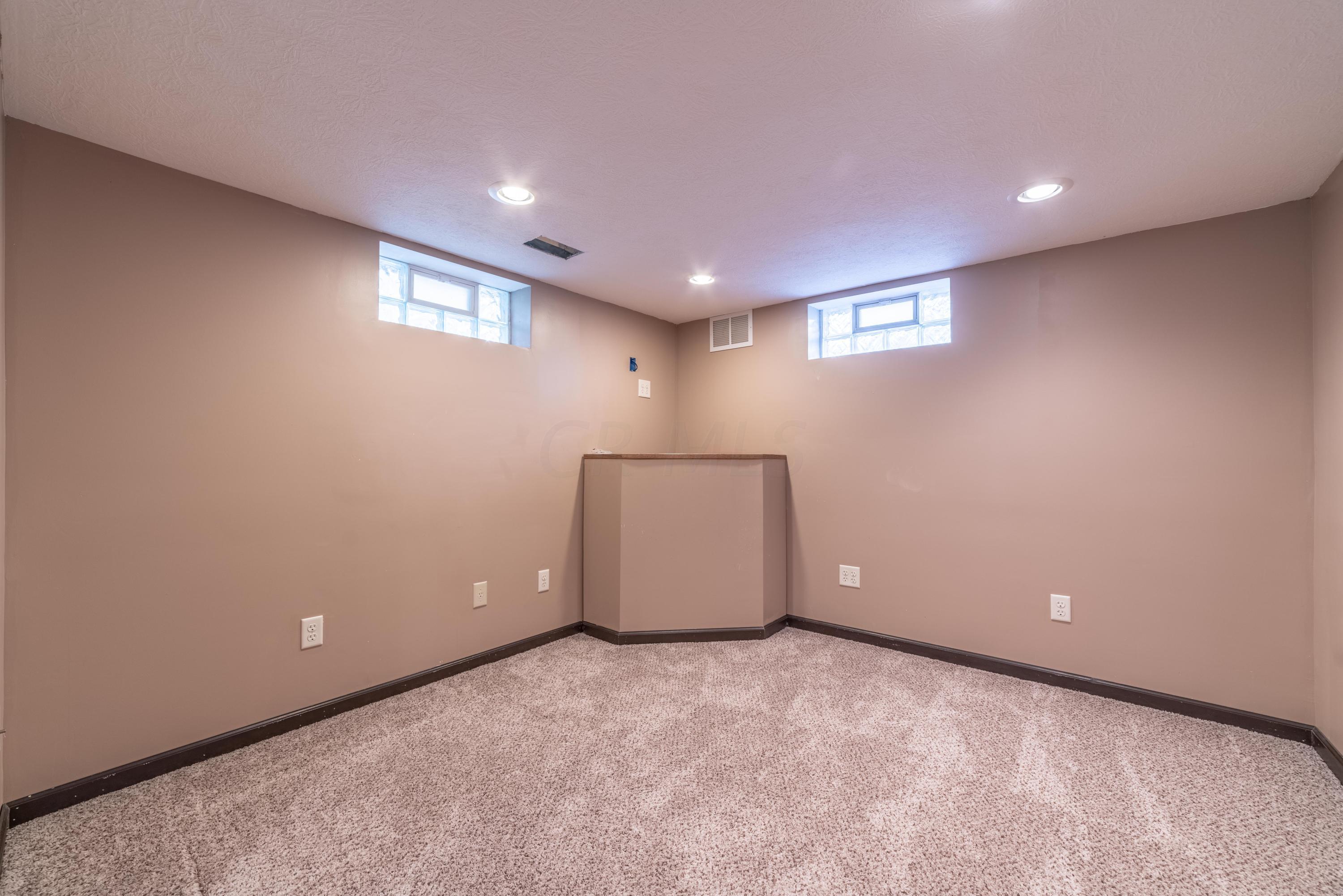 323 Troy Road Delaware, OH 43015 - Photo 15 of 21