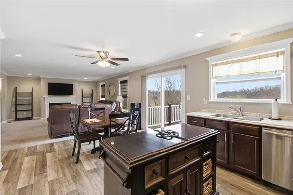 $434,900 | 327 Everest Circle, Houston, PA 15342