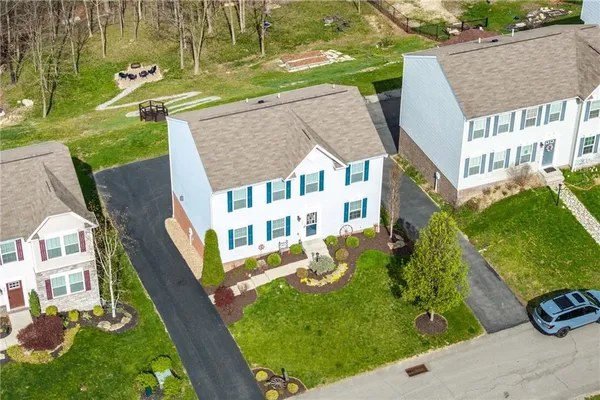 $434,900 | 327 Everest Circle, Houston, PA 15342
