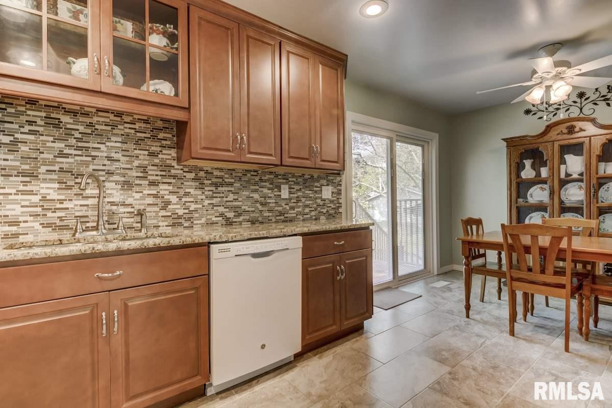 8 Rainbow Road Springfield, IL 62712 - Photo 11 of 32