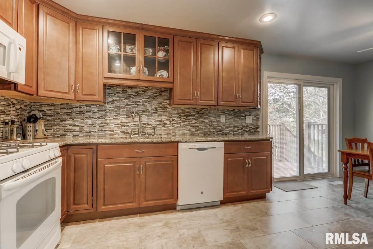 8 Rainbow Road Springfield, IL 62712 - Photo 12 of 32
