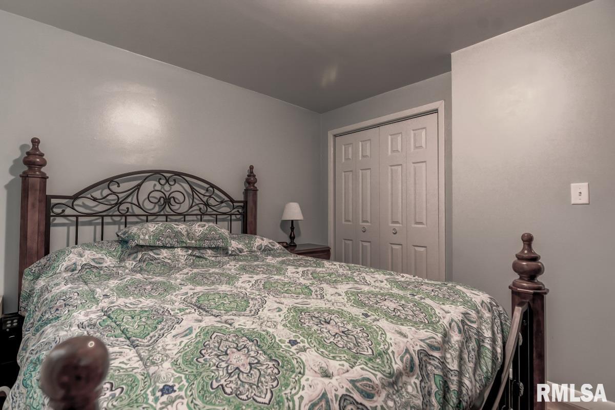 8 Rainbow Road Springfield, IL 62712 - Photo 20 of 32