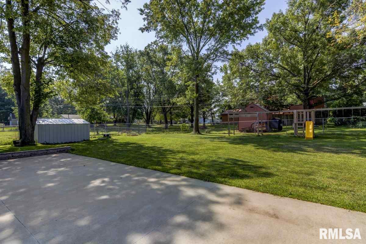 8 Rainbow Road Springfield, IL 62712 - Photo 28 of 32
