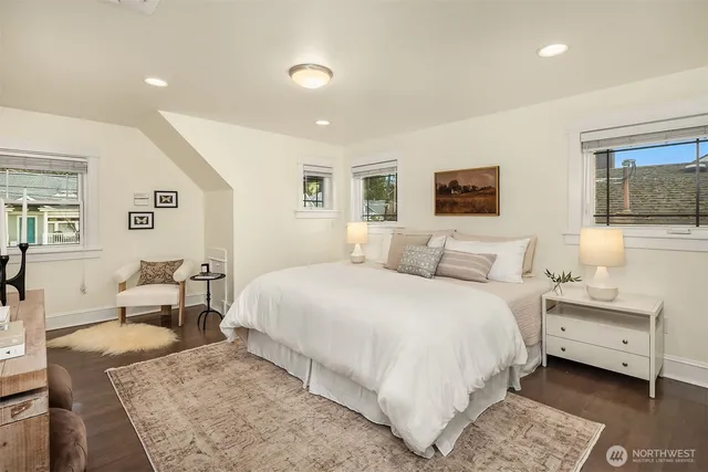 $1,550,000 | 6237 26th Avenue Northeast, Seattle, WA 98115