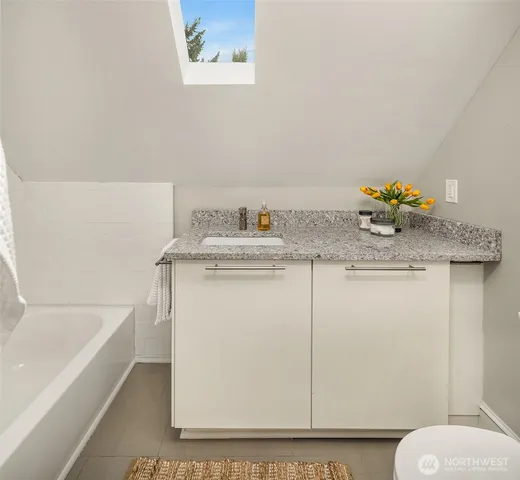 $1,550,000 | 6237 26th Avenue Northeast, Seattle, WA 98115