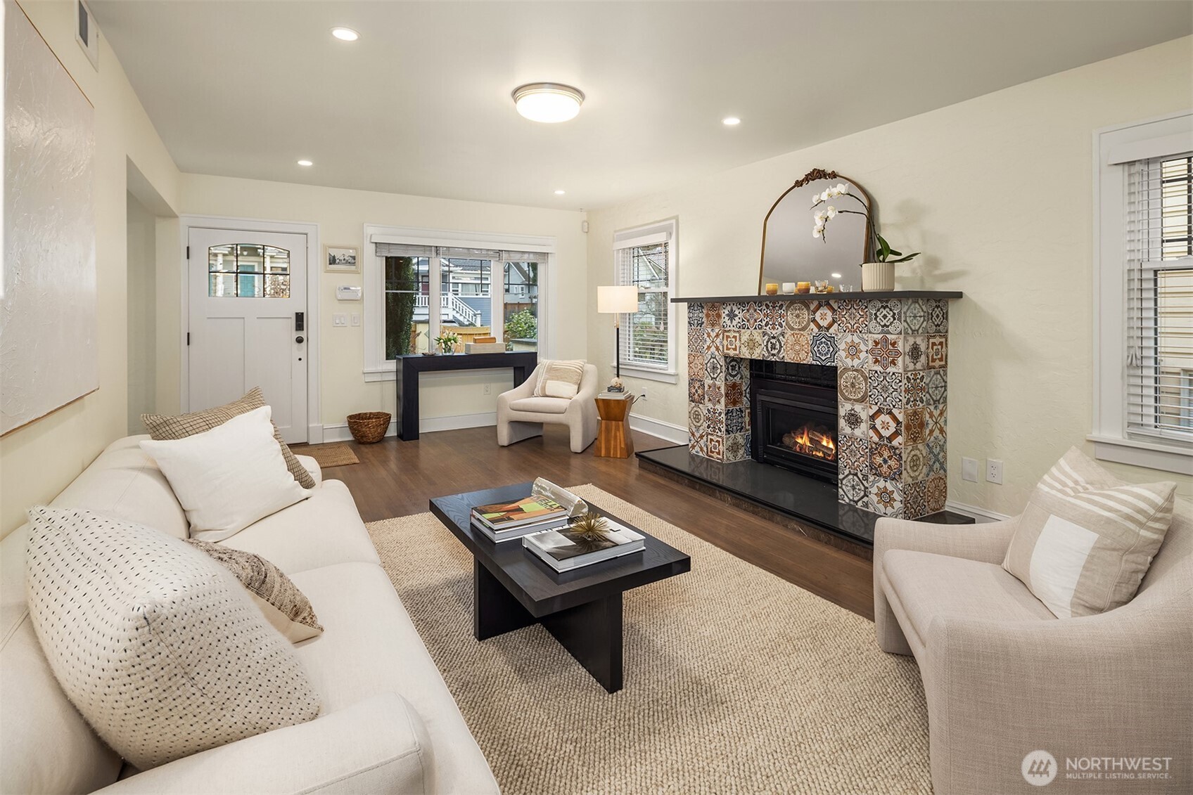 6237 26th Avenue Northeast Seattle, WA 98115 - Photo 8 of 40