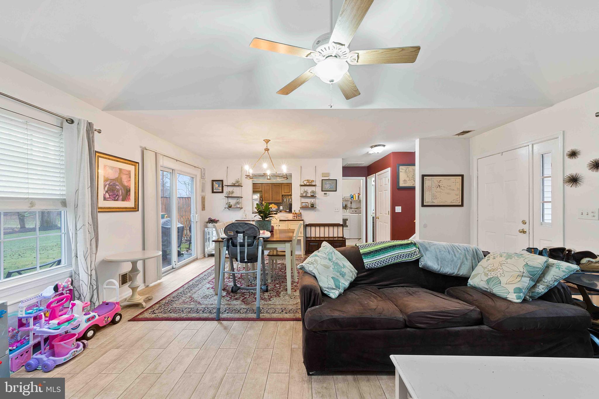 41 Spruce Road Hightstown, NJ 08520 - Photo 6 of 24