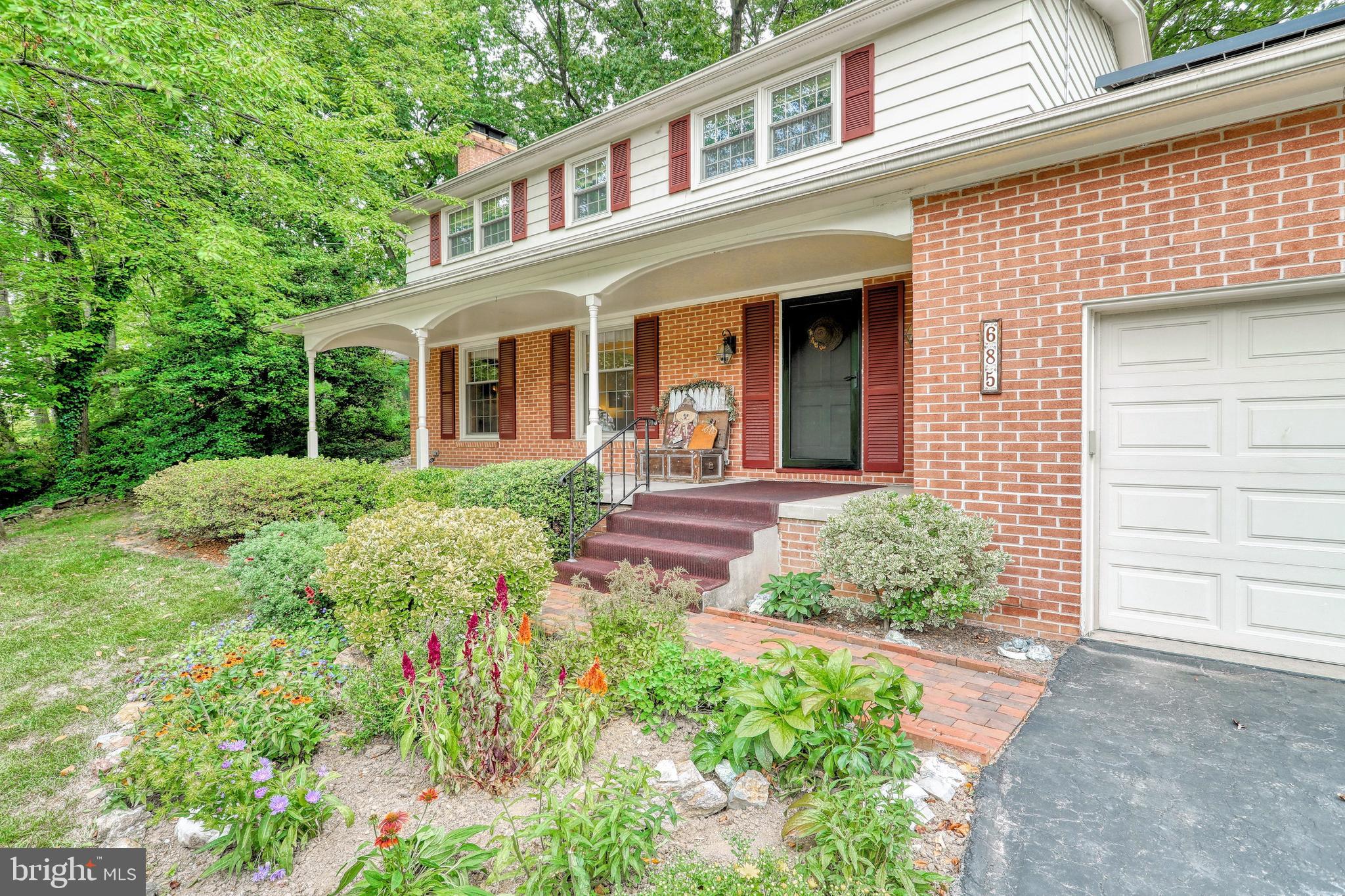 685 Cortleigh Drive York, PA 17402 - Photo 1 of 40 Gallery Image 1
