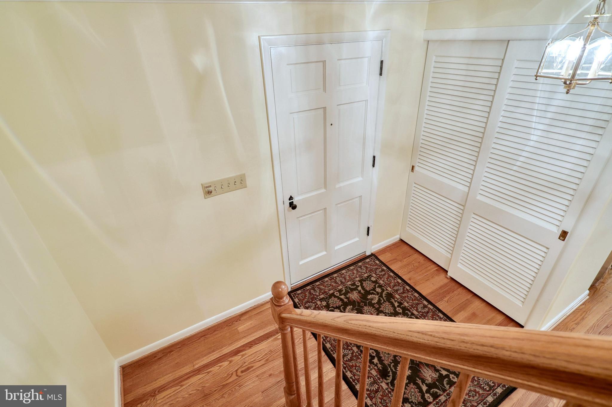 685 Cortleigh Drive York, PA 17402 - Photo 3 of 40 Gallery Image 3