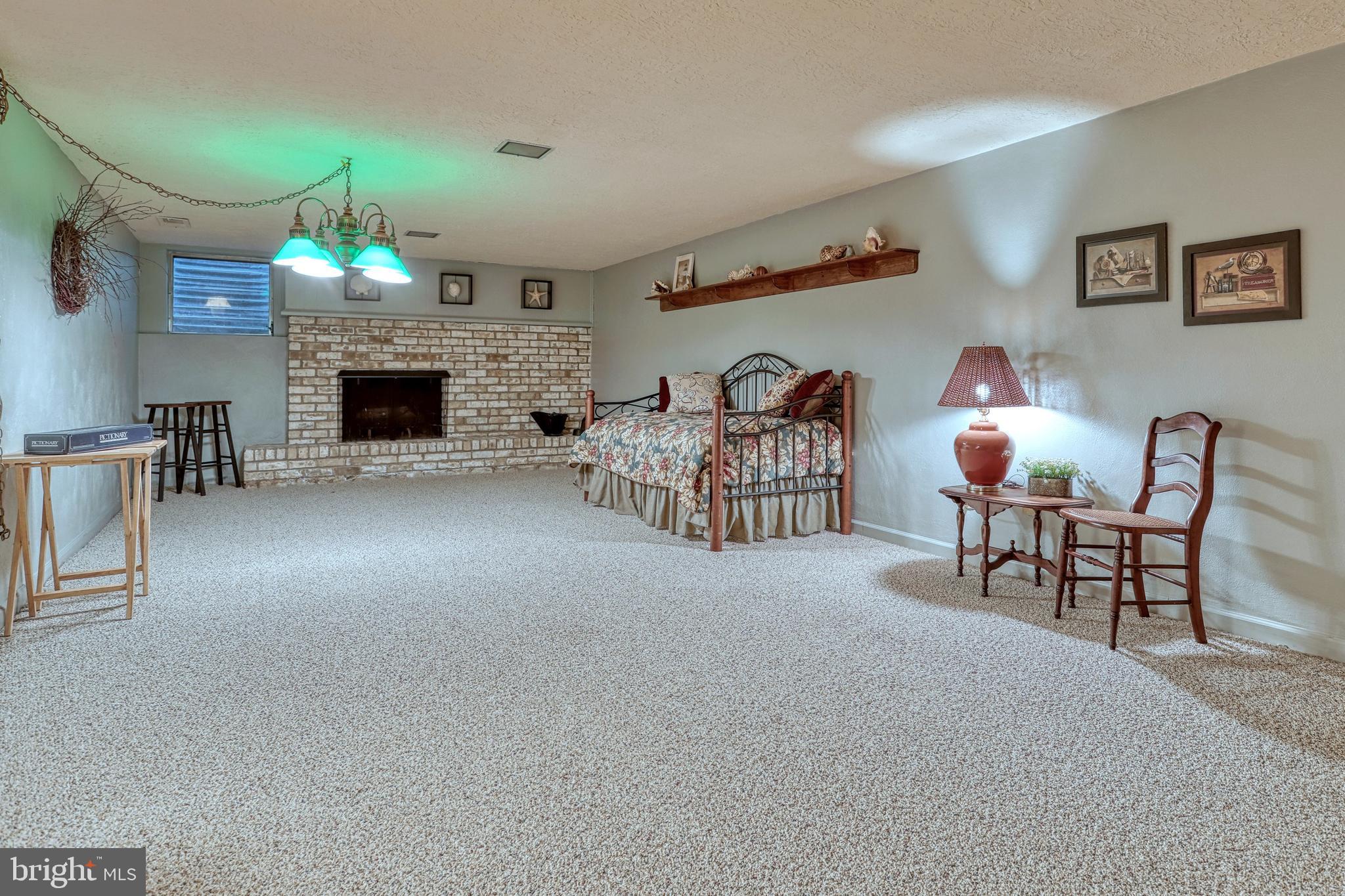 685 Cortleigh Drive York, PA 17402 - Photo 29 of 40 Gallery Image 29