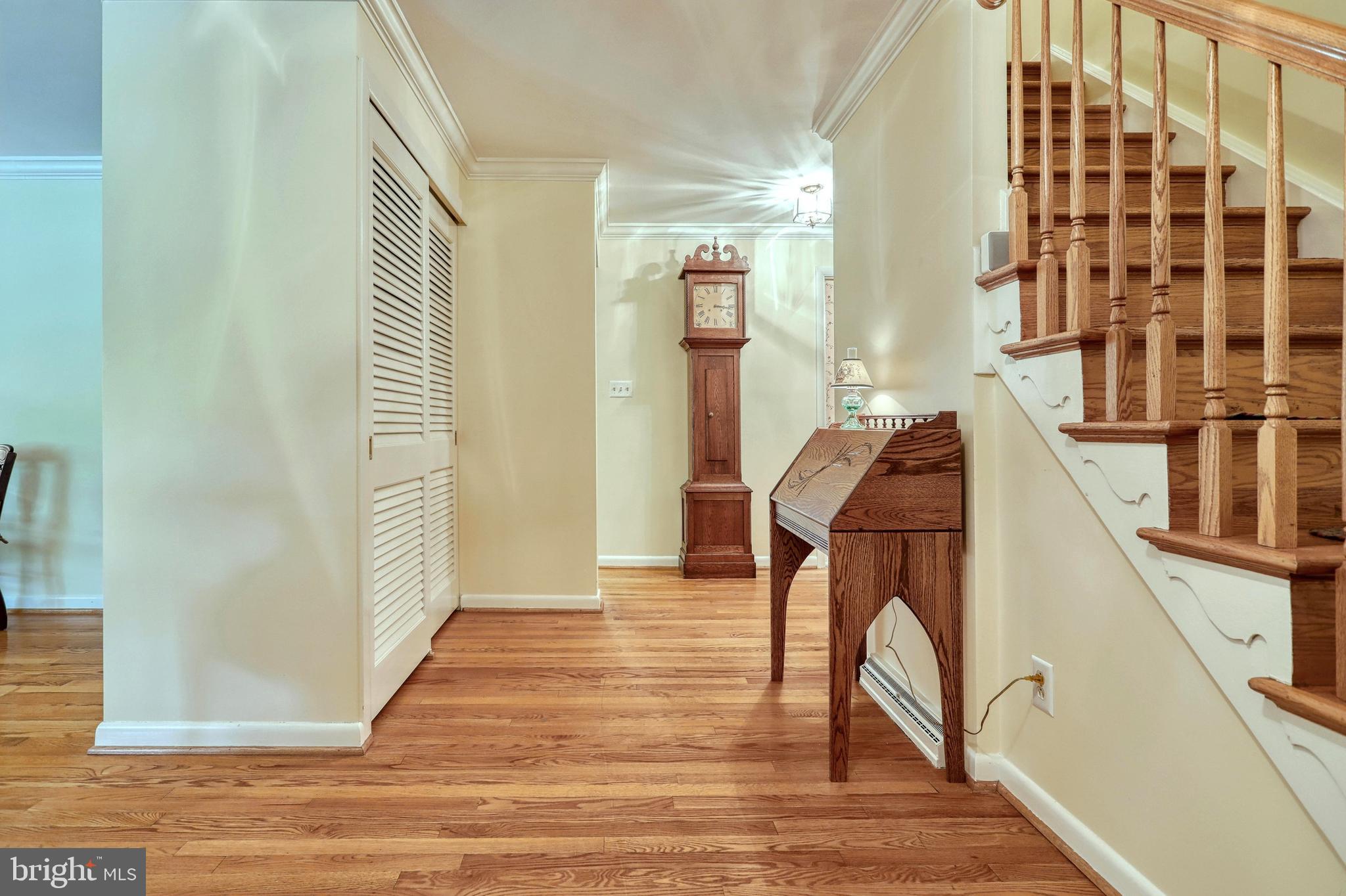 685 Cortleigh Drive York, PA 17402 - Photo 4 of 40 Gallery Image 4