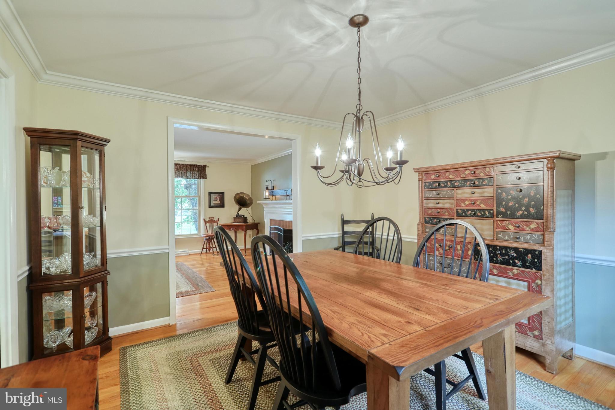 685 Cortleigh Drive York, PA 17402 - Photo 7 of 40 Gallery Image 7