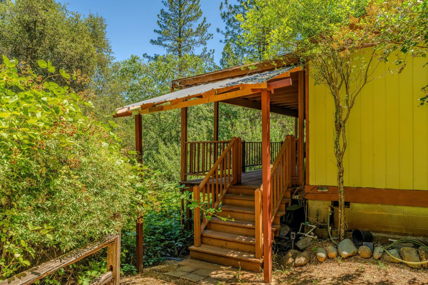 16000 Sutter Creek Road Sutter Creek, CA 95685 - Photo 46 of 80 a view of a balcony with an outdoor space