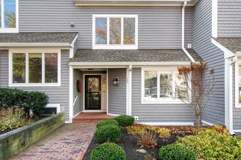 $1,059,000 | 40 Driftway, Unit 13, Scituate, MA 02066