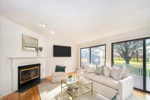 $1,059,000 | 40 Driftway, Unit 13, Scituate, MA 02066