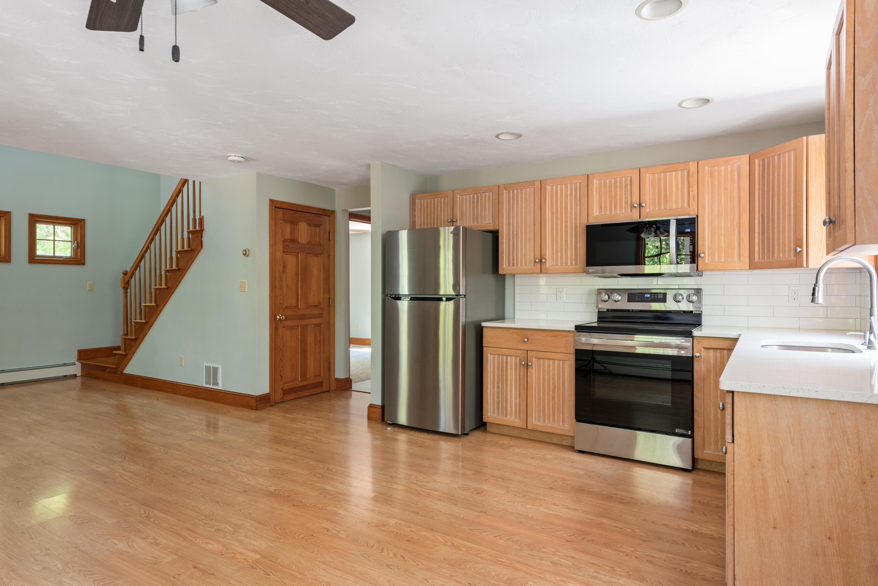 305 Monomoscoy Road Mashpee, MA 02649 - Photo 14 of 49 305Monomoscoy121