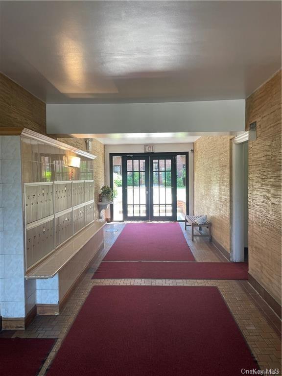 470 Broadway, Unit B2 Yonkers, NY 10705 - Photo 10 of 10 a large room with window