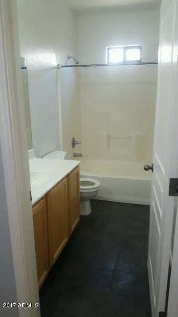 1202 West Fremont Rd. Phoenix, AZ 85041 - Photo 10 of 13 Fremont (13)