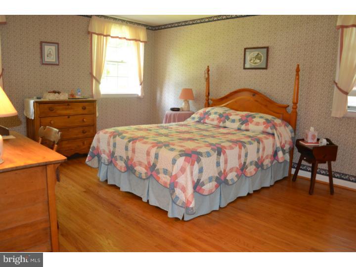 668 Harwick Road Wayne, PA 19087 - Photo 12 of 17 Bedroom - Main