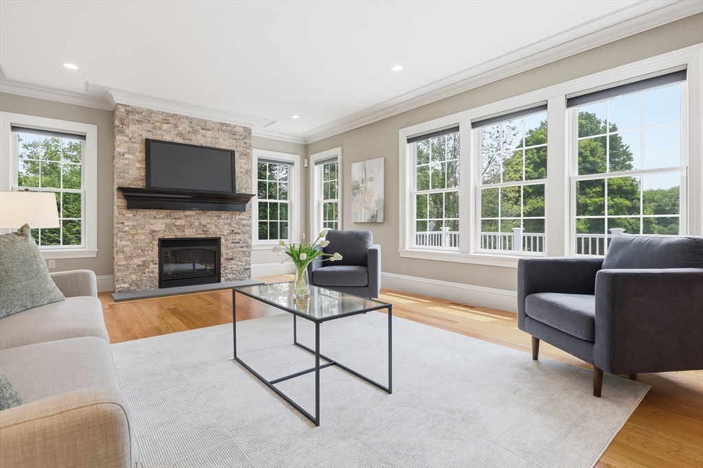 440 Concord Road Bedford, MA 01730 - Photo 10 of 42