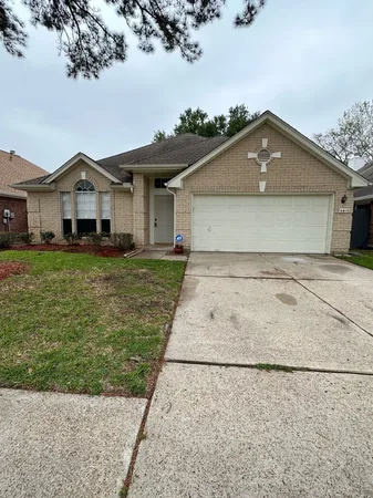 $1,950 | 6815 Stratford Park Drive, Houston, TX 77084