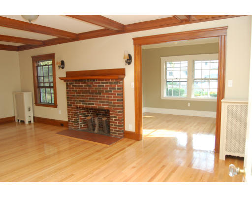 26 Bailey Road Arlington, MA 02476 - Photo 5 of 12 Gallery Image 5