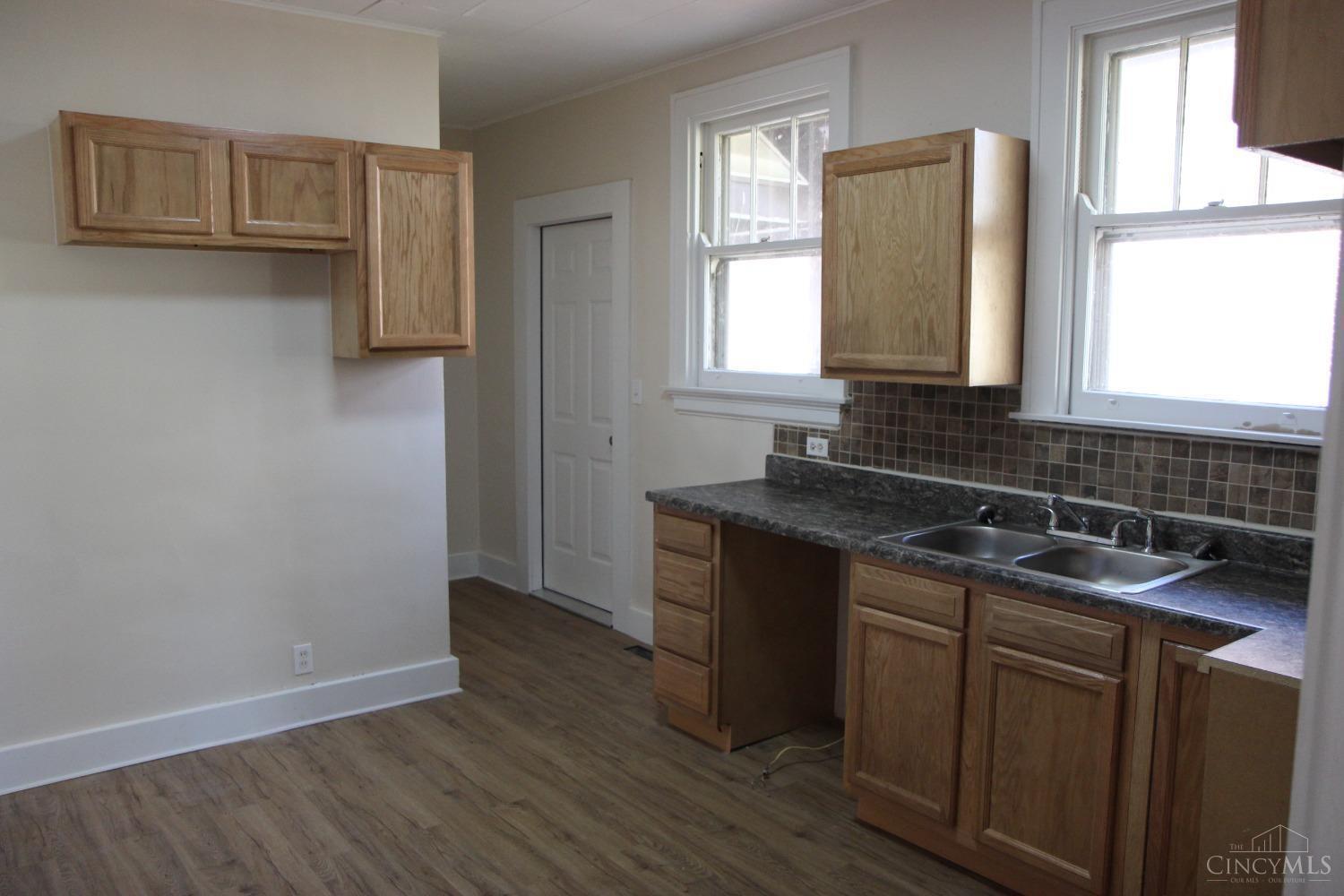 4799 Guerley Road Cincinnati, OH 45238 - Photo 6 of 26 Gallery Image 6